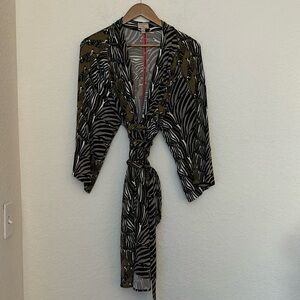 Vintage Issa x Banana Republic wrap animal print dress size 6